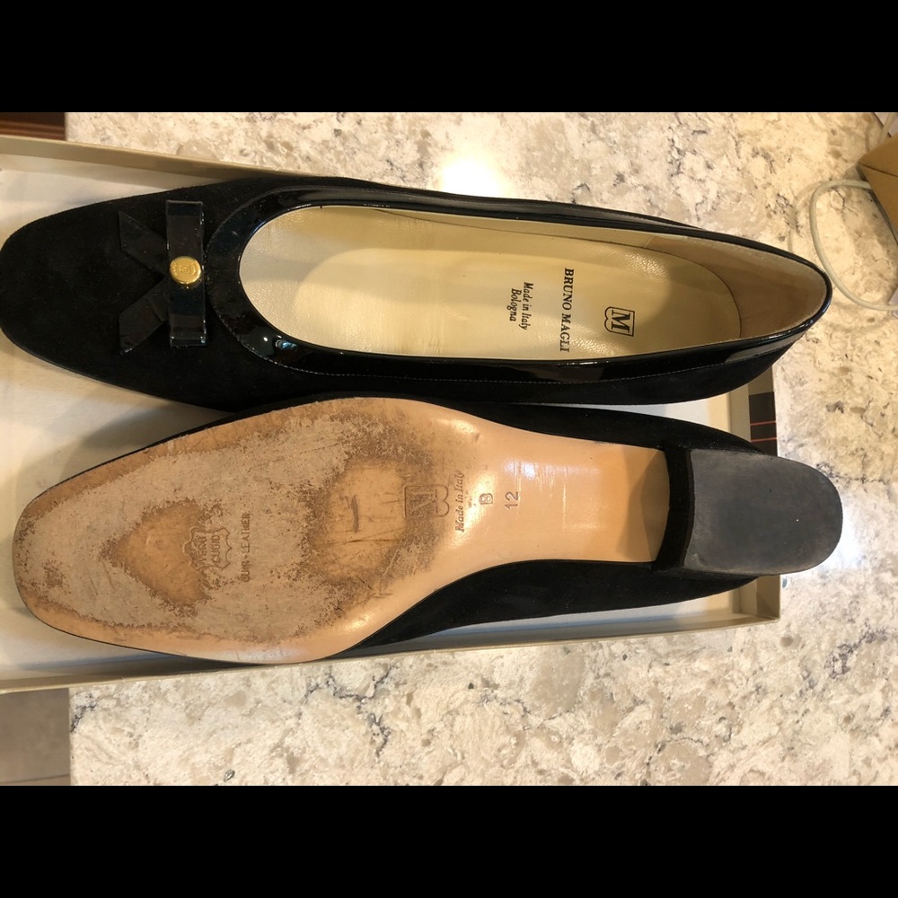 Bruno Magli 12m women’s flats